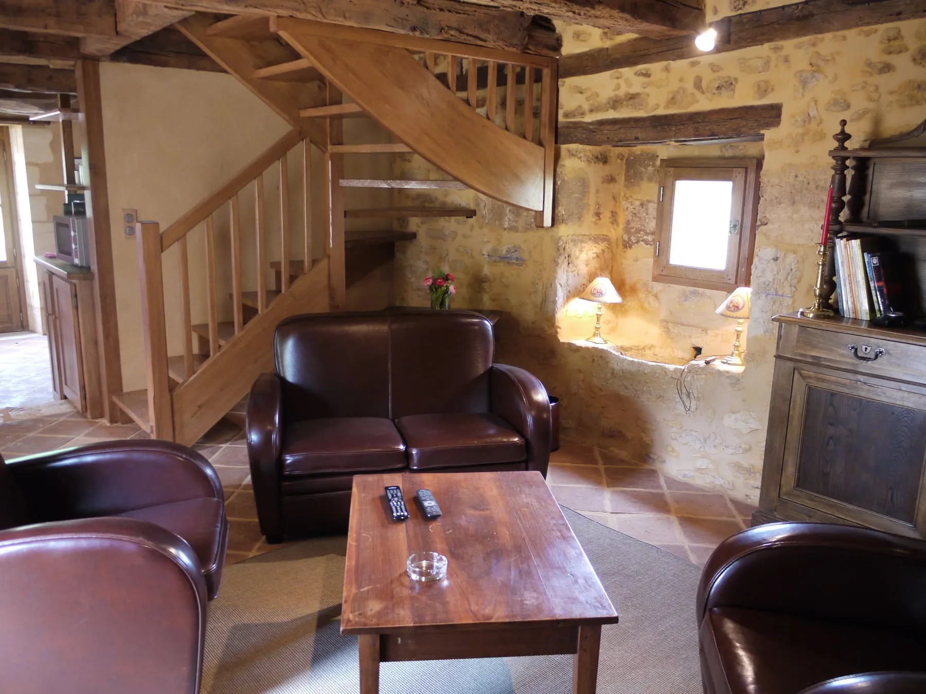 Salon, cuisine et chambres
